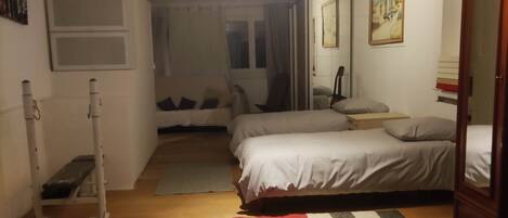 2 bedrooms
