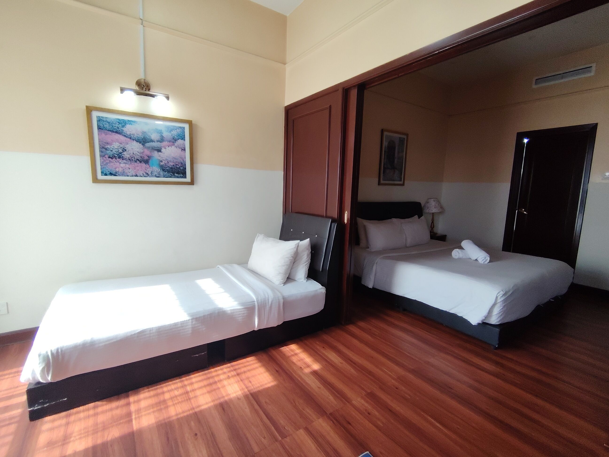 Wifi gratis y ropa de cama 