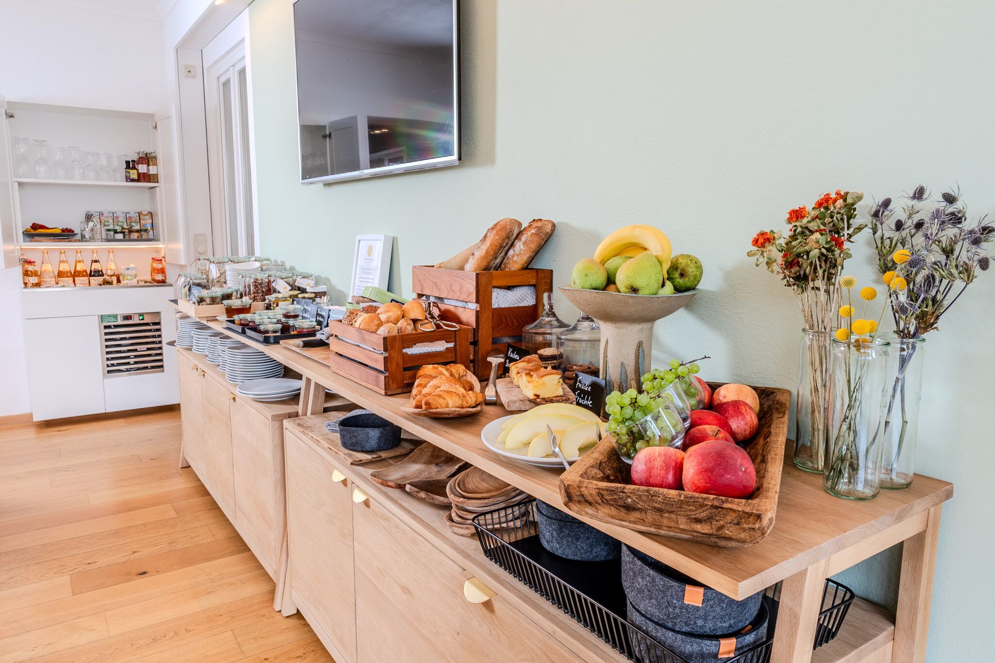 Morgenmadsbuffet hver dag (18 EUR pr. person)
