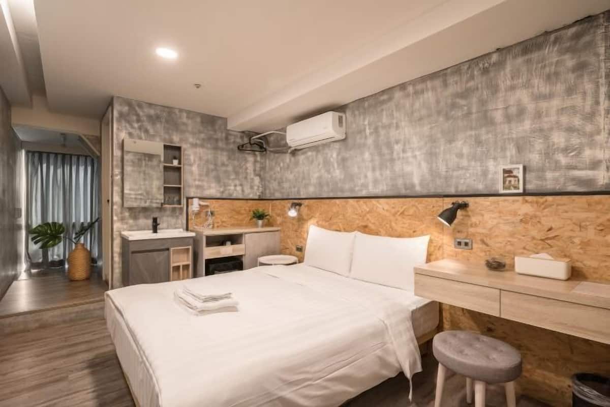 Minibar, kostenloses WLAN, Bettwäsche
