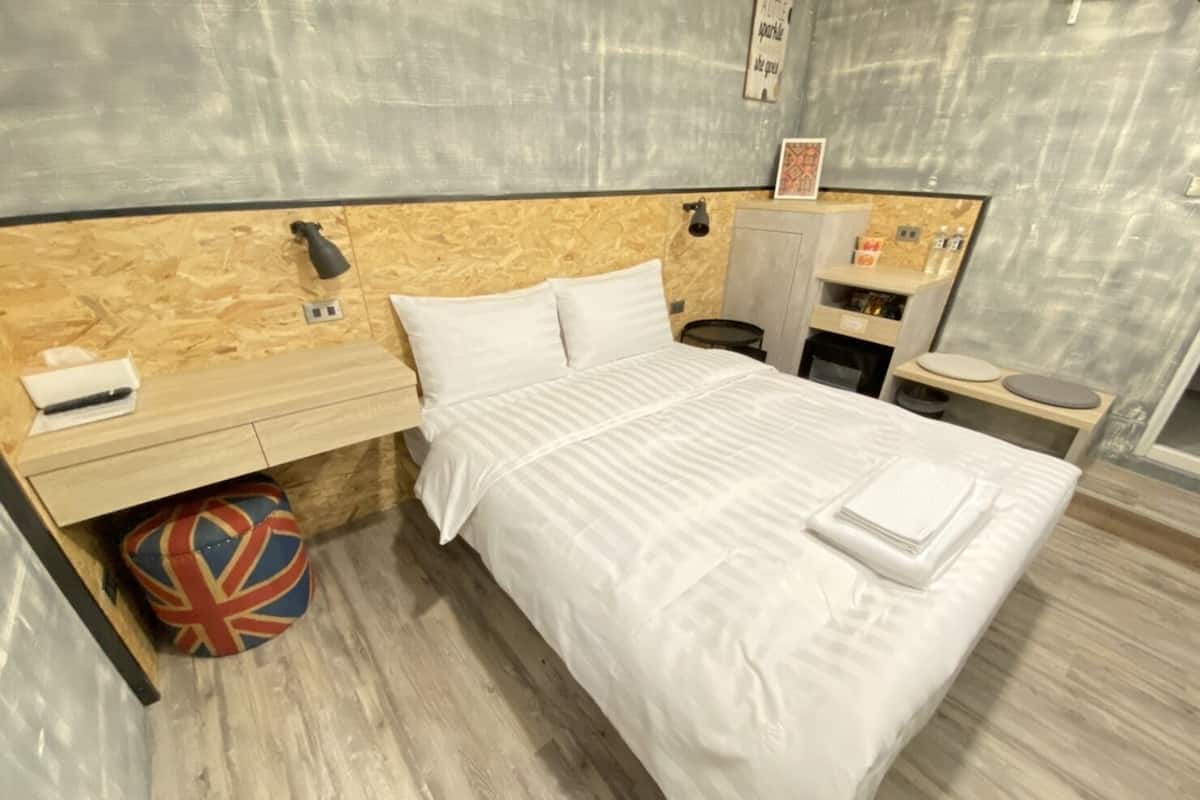 Basic Double Room