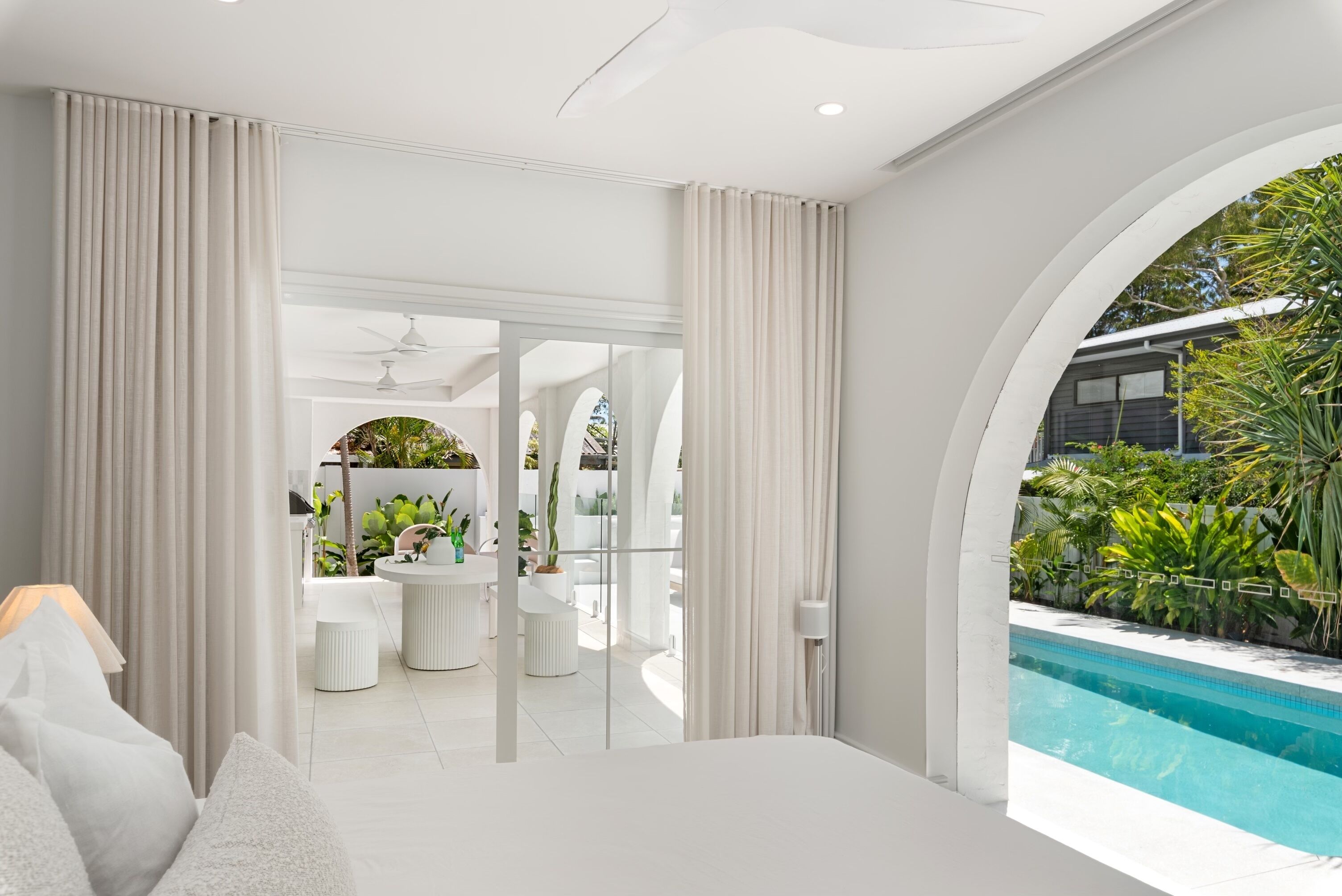 4 bedrooms, WiFi, bed sheets