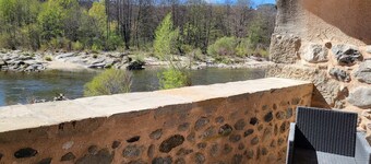 Bel Appartement en sud Ardèche au Bord de la Rivière