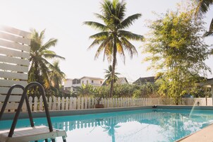 Outdoor pool, sun loungers