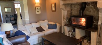 Cosy village house in the heart of the National Forest Park