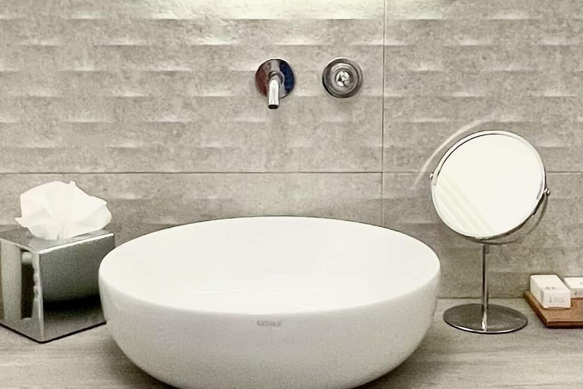 Deluxe-Zimmer | Badezimmer