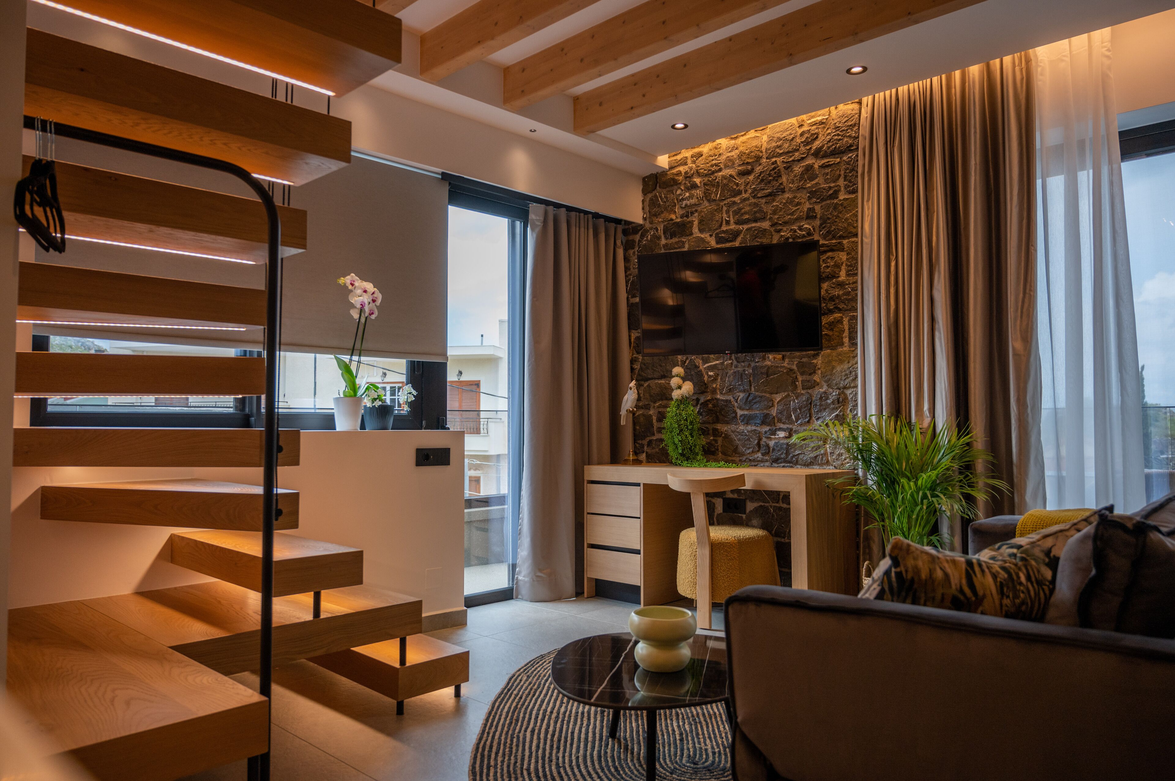 Family Executive Suite with Attic | Desk, laptop workspace, soundproofing, iron/ironing board