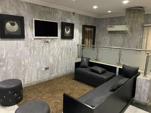 Sala de estar en el lobby