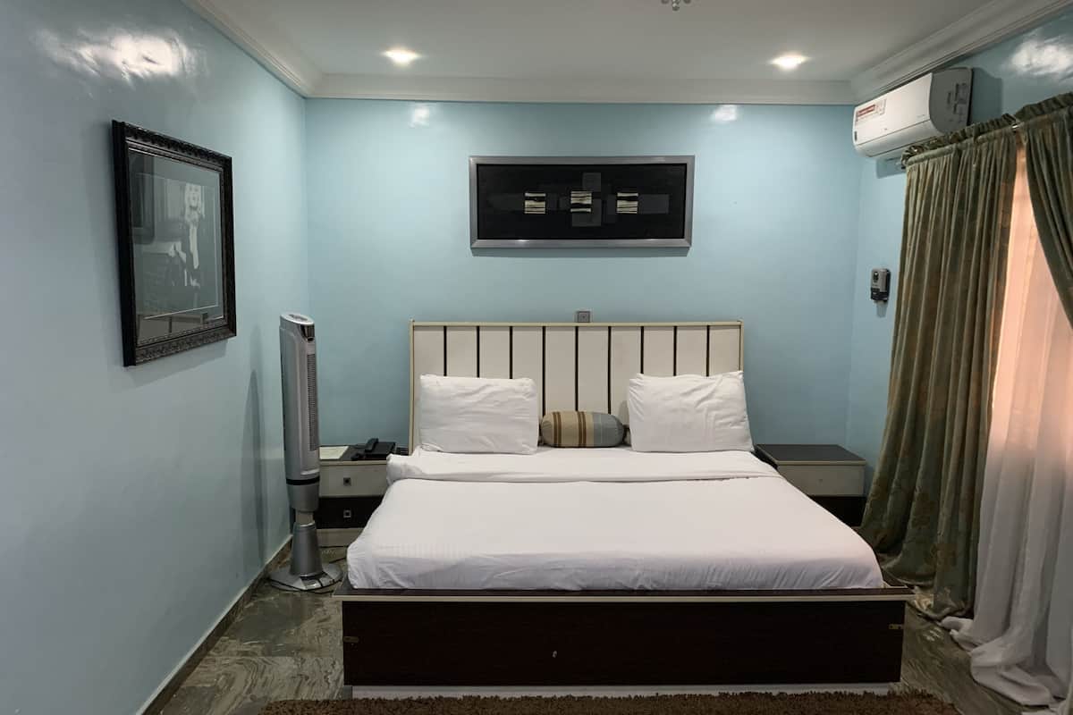 Deluxe Room | Desk, laptop workspace, soundproofing, free WiFi
