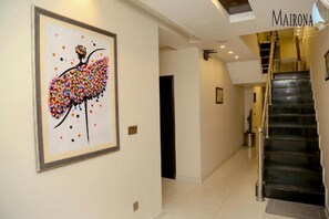 Interior - Mairona Hotels Gulberg (Lahore)
