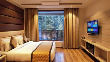 Superior Double Room, 1 Double Bed | Memory foam beds, blackout drapes, iron/ironing board, free WiFi