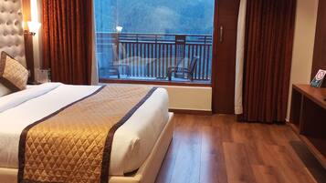 Premium Double Room | Balcony