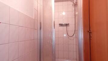 Haartrockner, Handtücher