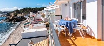 Appartement en bord de mer avec terrasse, wifi, animaux admis, vues spectaculaires