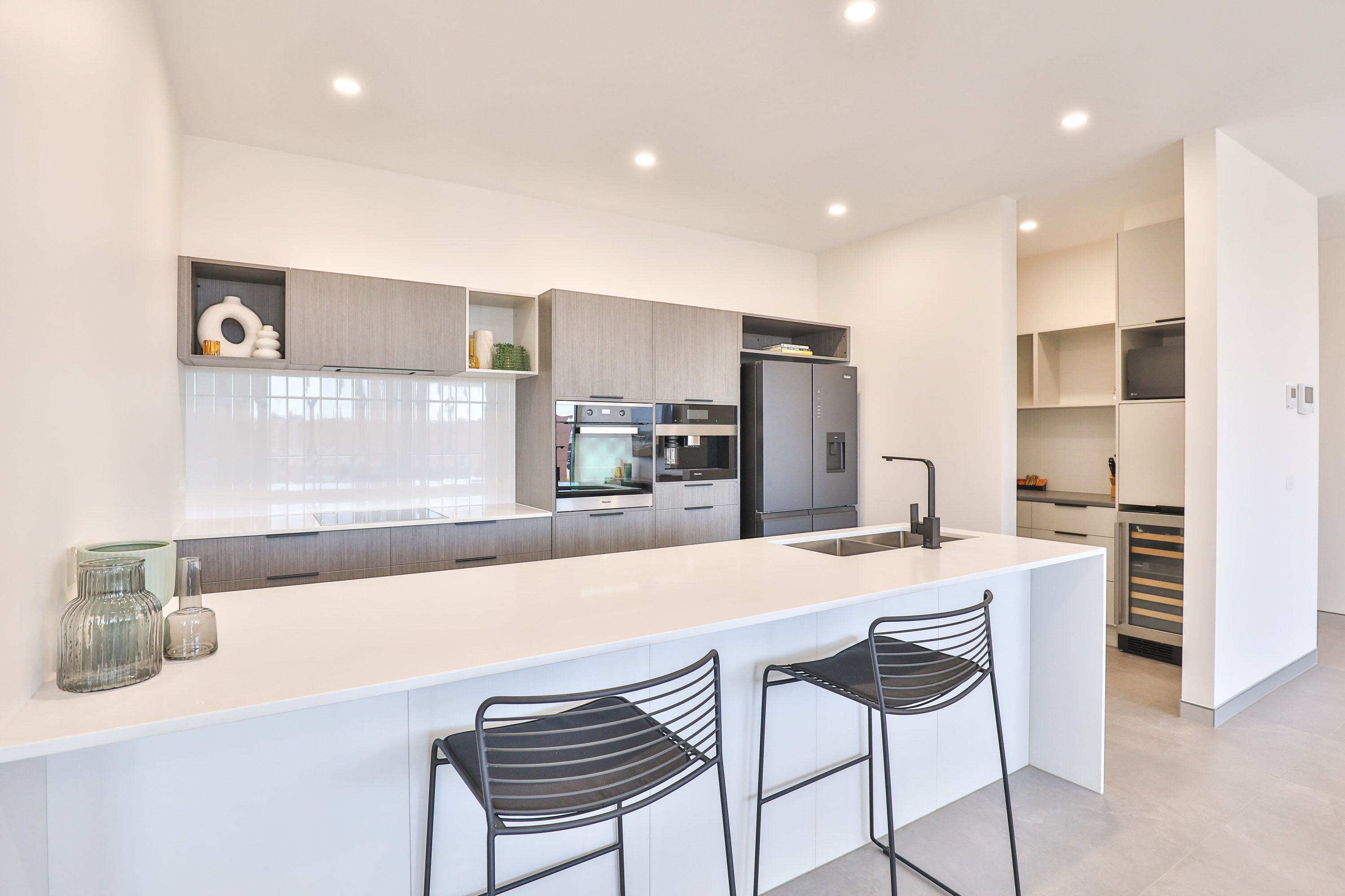 Penthouse, 3 Bedrooms, City View | Private kitchen | Full-sized fridge, microwave, oven, stovetop