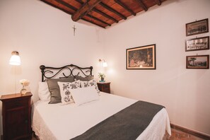 1 bedroom, free WiFi, wheelchair access - Emerald Room (Torre Alfina)