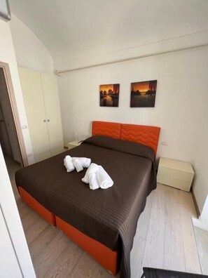 Basic Double or Twin Room - Plaza Rooms (Avola)