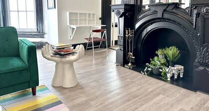 Artist Studio Steps from Mount Vernon Square Park