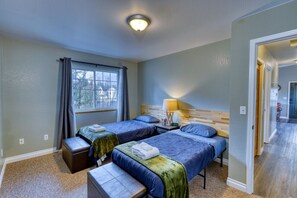 2 habitaciones, tabla de planchar con plancha, wifi y ropa de cama 