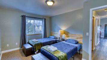 2 slaapkamers, een strijkplank/strijkijzer, wifi, beddengoed