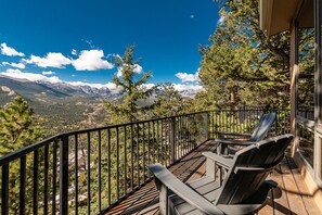 Property grounds - The Cedars Vacation Home at Windcliff (Estes Park)