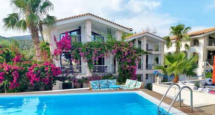 Oasis by the sea! Only 400m to the private beach!