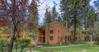 Cute upper level condo (MC206)