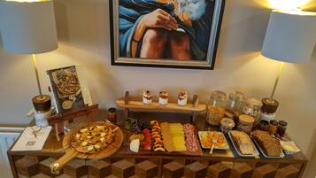 Café da manhã diário mediante uma taxa