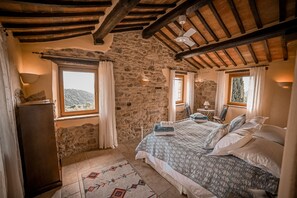 4 Schlafzimmer, Bügeleisen/Bügelbrett, Reisekinderbett, kostenloses WLAN