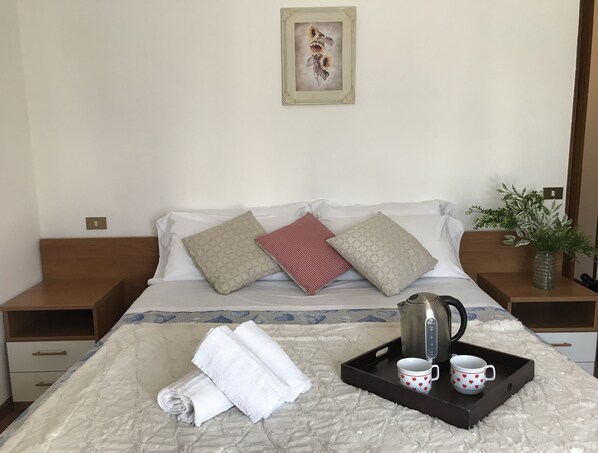 Strykejern/-brett, wi-fi og sengetøy