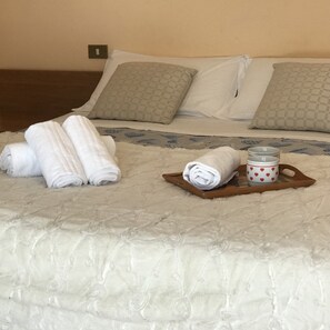 Strykejern/-brett, wi-fi og sengetøy