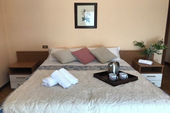 1 Schlafzimmer, Bügeleisen/Bügelbrett, WLAN, Bettwäsche