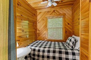 4 Schlafzimmer, Schreibtisch, WLAN, Bettwäsche