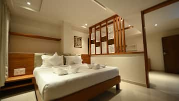 Desk, iron/ironing board, free WiFi, wheelchair access