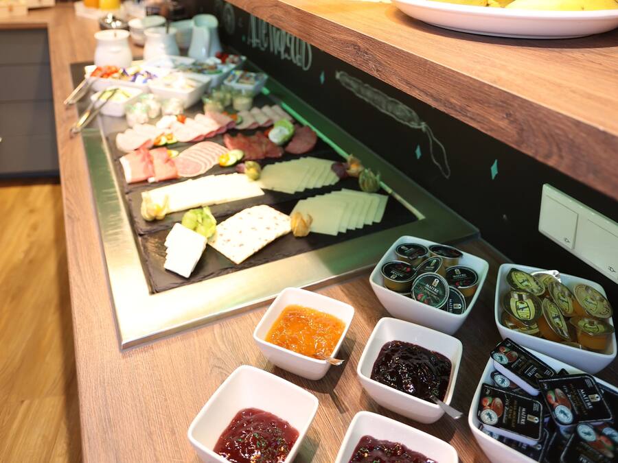 Frukostbuffé varje dag mot avgift