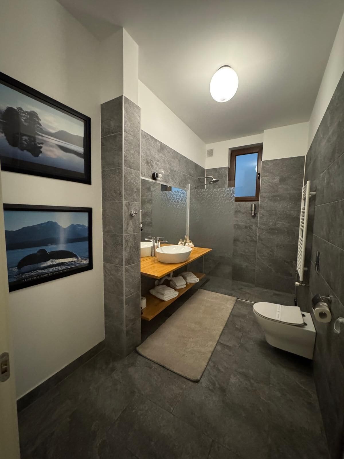 Deluxe Room | Bathroom
