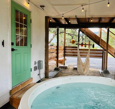 The Weekender | Hot Tub| Neskowin Village