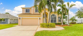 Valencia Palms