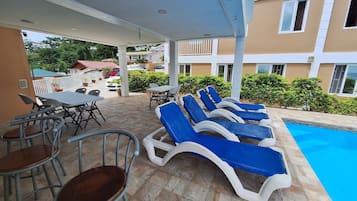 Apartamento City, 1 cama doble, junto a la piscina | Vistas desde la habitación