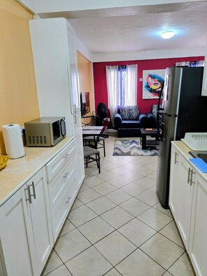 ซูพีเรียอพาร์ทเมนท์, 2 ห้องนอน, วิวทะเล | ครัวส่วนตัว | ตู้เย็นขนาดใหญ่, ไมโครเวฟ, เตาอบ, เตาประกอบอาหาร