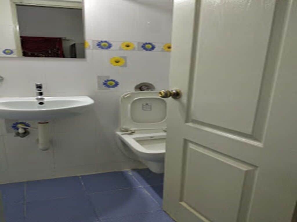 Free toiletries, towels