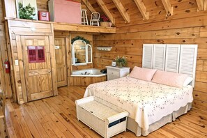 Free WiFi, bed sheets - Adorable Cabin w/ FREE Tickets & Easy Downtown Access (Pigeon Forge)