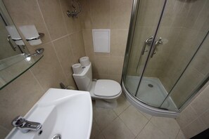 Shower, towels, soap, toilet paper - MENADA * LUXOR * Classic Studio (Свети Влас)