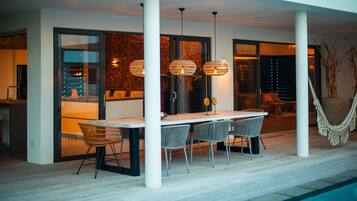 4 bedrooms
