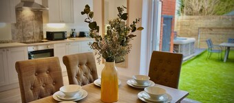 Family Modern 3 Bed Hot Tub House in Blackpool