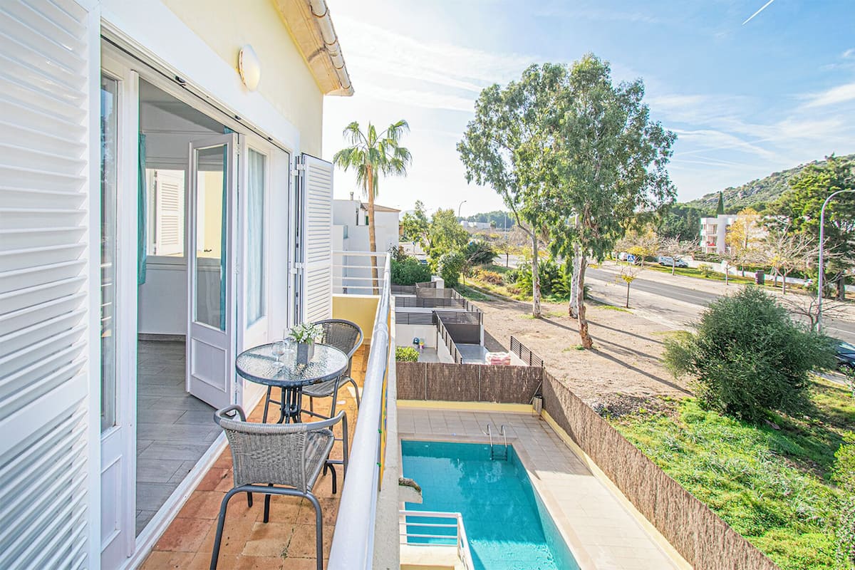 Căn hộ có thiết kế đặc trưng | Khu phòng khách | TV màn hình phẳng 100-cm có truyền hình vệ tinh, TV