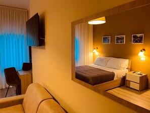 Chambre Classique Double ou avec lits jumeaux | Coffres-forts dans les chambres, Wi-Fi gratuit, draps fournis