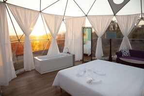 Sun Bubble | View from room - Glamping Skies (Estremoz)