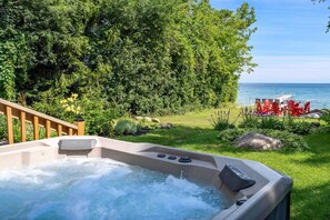 Baignoire à remous extérieure