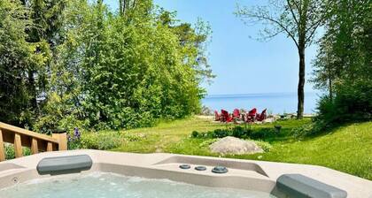 Skipping Rock Cottages: Ultimate Lakeside Retreat